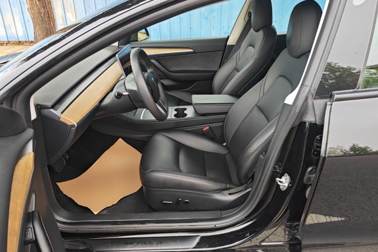 Used Tesla Model 3 2022 Rear-Wheel-Drive Version Left Front Seat