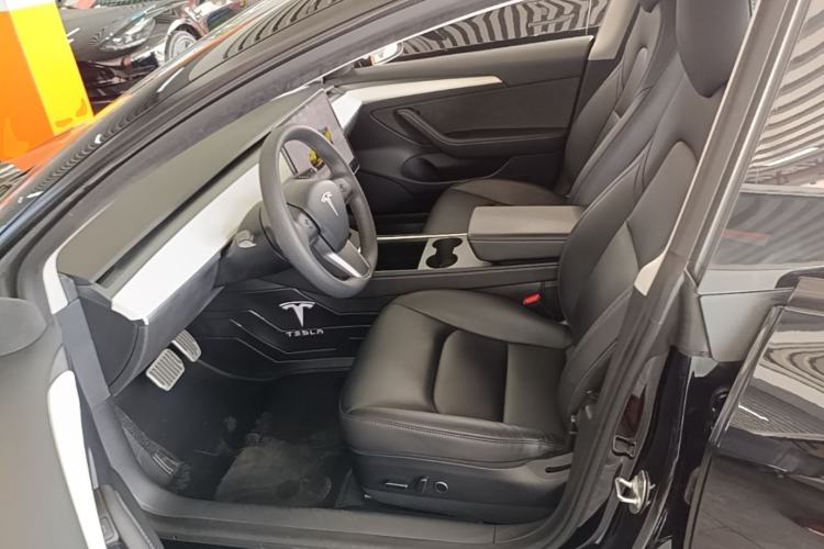 Used Tesla Model 3 2022 Rear-Wheel-Drive Version Left Front Seat