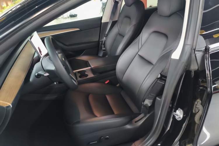 Used Tesla Model 3 2022 Rear-Wheel-Drive Version Left Front Seat