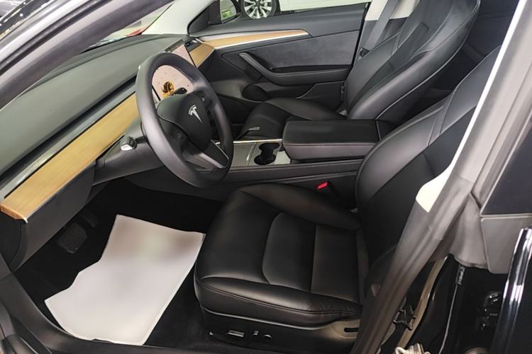 Used Tesla Model 3 2022 Rear-Wheel-Drive Version Left Front Seat