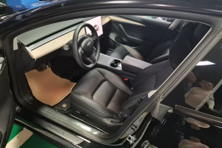 Used Tesla Model 3 2022 Rear-Wheel-Drive Version Left Front Seat