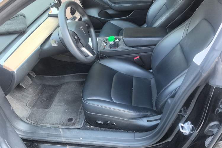 Used Tesla Model 3 2022 Rear-Wheel-Drive Version Left Front Seat