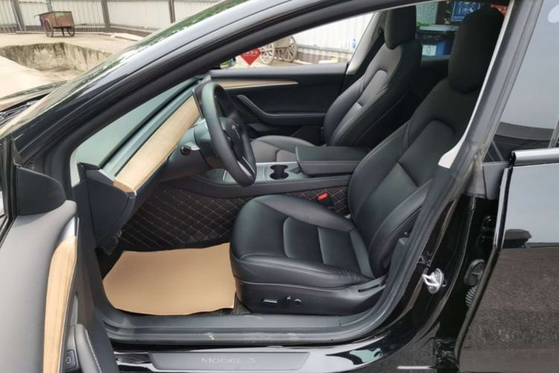 Used Tesla Model 3 2022 Rear-Wheel-Drive Version Left Front Seat