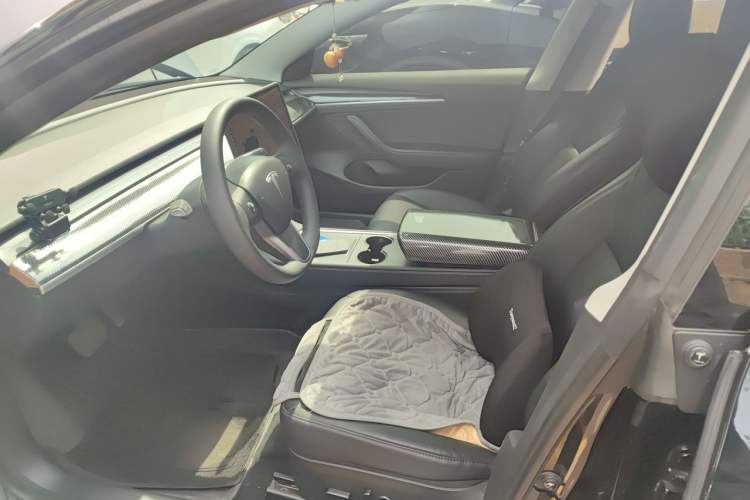 Used Tesla Model 3 2022 Rear-Wheel-Drive Version Left Front Seat