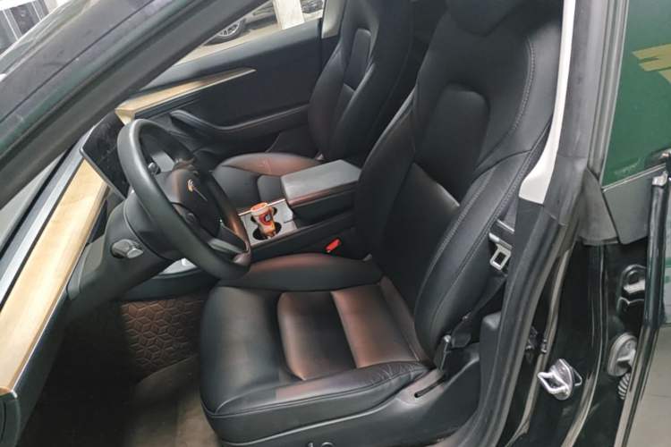 Used Tesla Model 3 2022 Rear-Wheel-Drive Version Left Front Seat
