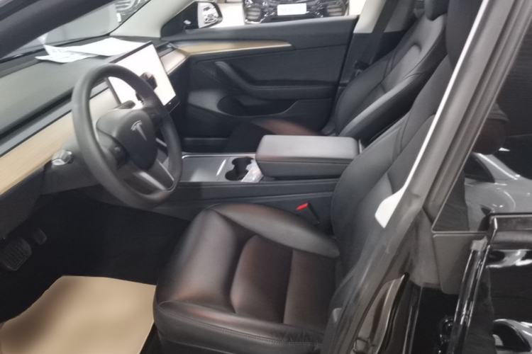 Used Tesla Model 3 2022 Rear-Wheel-Drive Version Left Front Seat