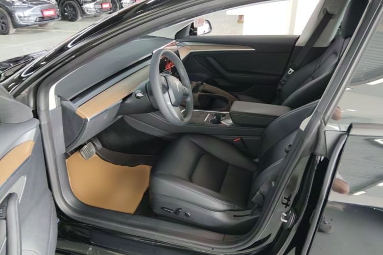 Used Tesla Model 3 2022 Rear-Wheel-Drive Version Left Front Seat