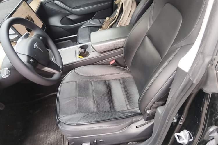 Used Tesla Model 3 2022 Rear-Wheel-Drive Version Left Front Seat