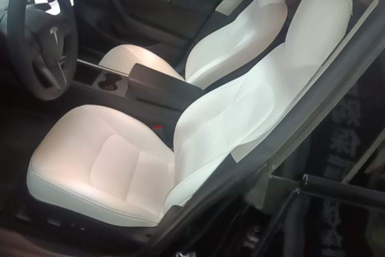 Used Tesla Model 3 2022 Rear-Wheel-Drive Version Left Front Seat