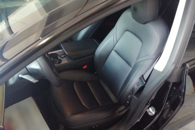 Used Tesla Model 3 2022 Rear-Wheel-Drive Version Left Front Seat