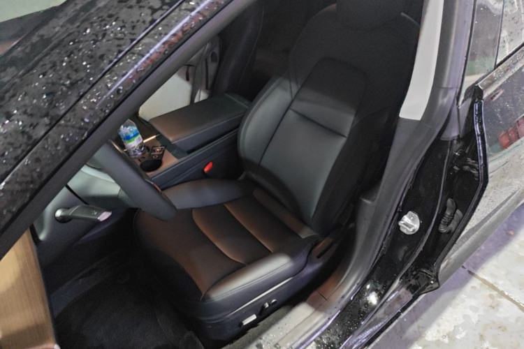 Used Tesla Model 3 2022 Rear-Wheel-Drive Version Left Front Seat