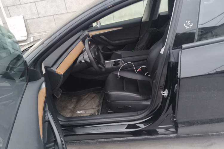 Used Tesla Model 3 2022 Rear-Wheel-Drive Version Left Front Seat