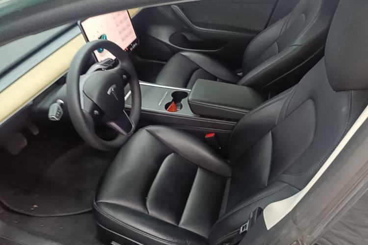 Used Tesla Model 3 2022 Rear-Wheel-Drive Version Left Front Seat