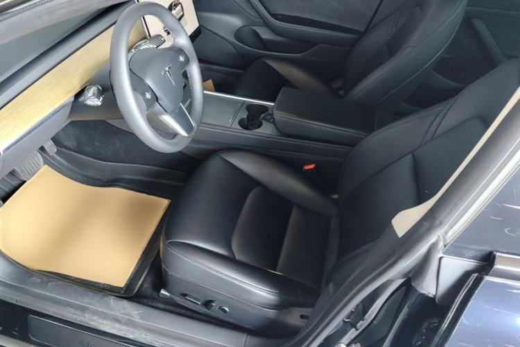 Used Tesla Model 3 2022 Rear-Wheel-Drive Version Left Front Seat