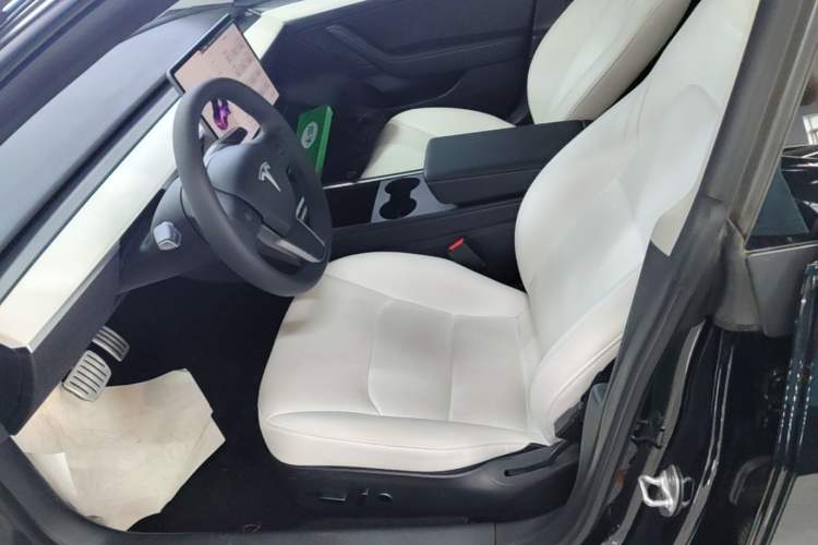Used Tesla Model 3 2022 Performance High-Performance All-Wheel-Drive Version Left Front Seat