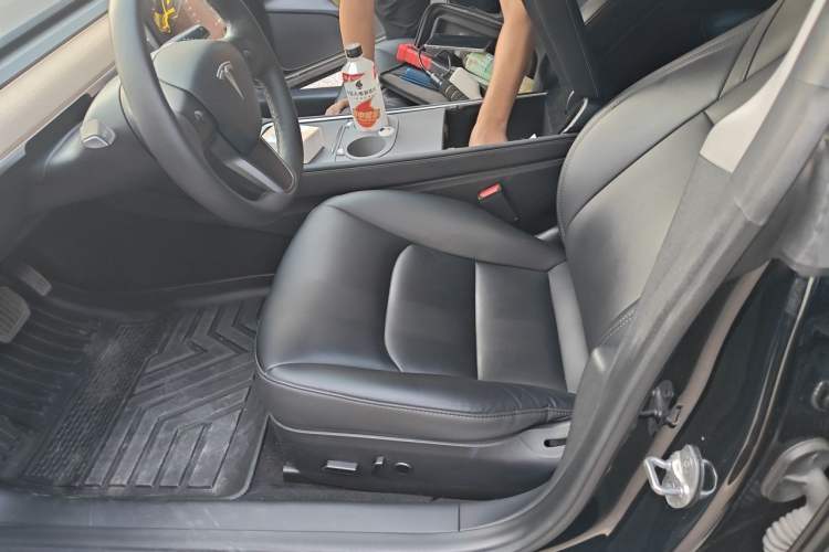 Used Tesla Model 3 2022 Rear-Wheel-Drive Version Left Front Seat
