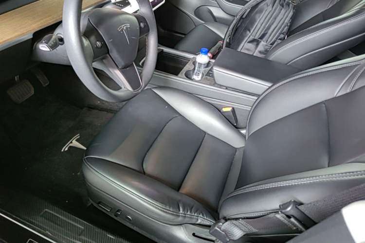 Used Tesla Model 3 2022 Rear-Wheel-Drive Version Left Front Seat