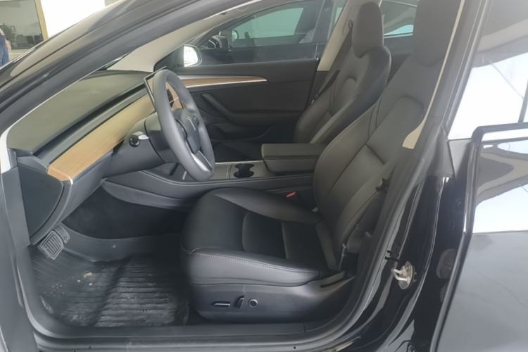 Used Tesla Model 3 2022 Rear-Wheel-Drive Version Left Front Seat