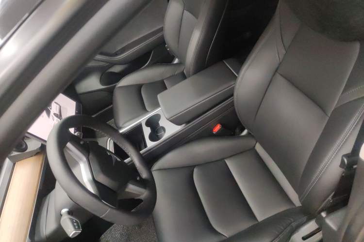 Used Tesla Model 3 2022 Rear-Wheel-Drive Version Left Front Seat