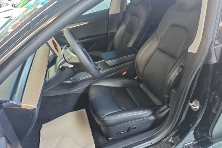 Used Tesla Model 3 2022 Rear-Wheel-Drive Version Left Front Seat