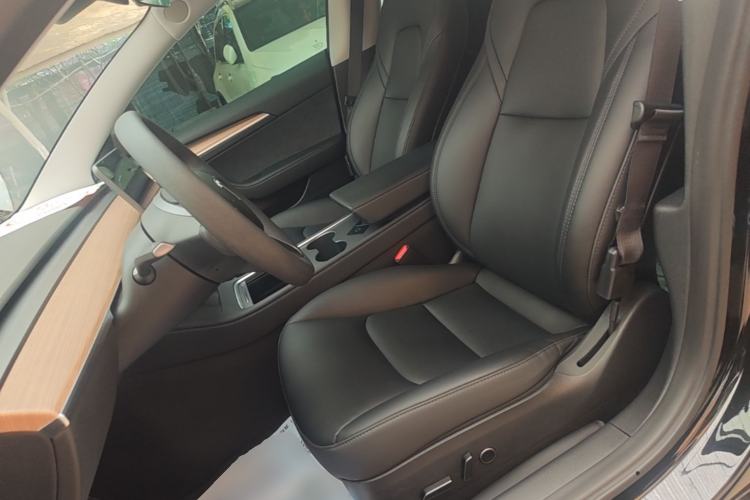 Used Tesla Model 3 2022 Rear-Wheel-Drive Version Left Front Seat