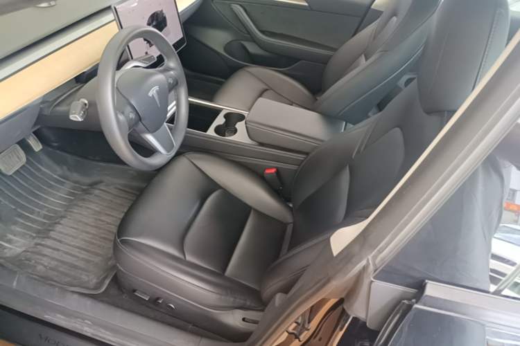 Used Tesla Model 3 2022 Rear-Wheel-Drive Version Left Front Seat