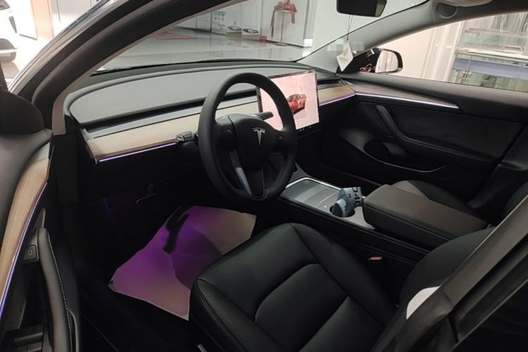 Used Tesla Model 3 2022 Rear-Wheel-Drive Version Left Front Seat