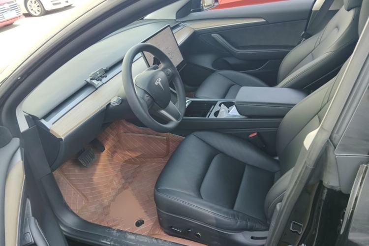 Used Tesla Model 3 2022 Rear-Wheel-Drive Version Left Front Seat