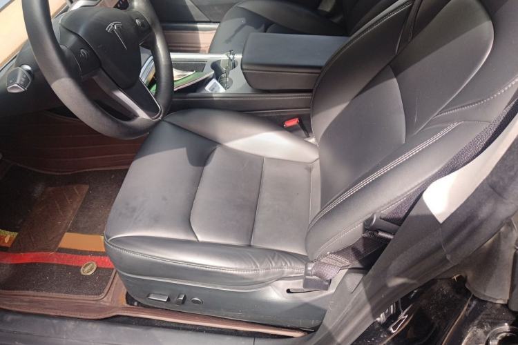 Used Tesla Model 3 2022 Rear-Wheel-Drive Version Left Front Seat