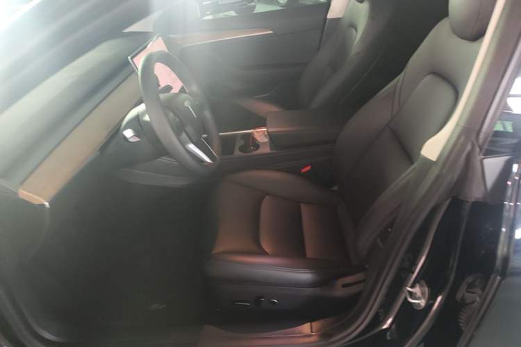 Used Tesla Model 3 2022 Rear-Wheel-Drive Version Left Front Seat