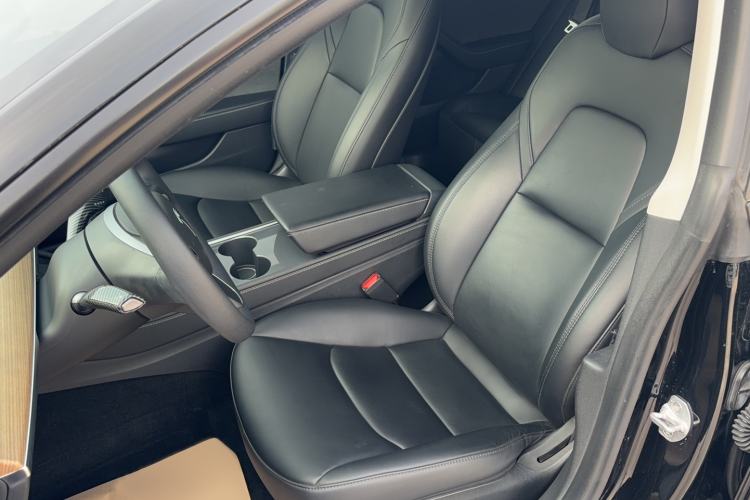 Used Tesla Model 3 2022 Rear-Wheel-Drive Version Left Front Seat