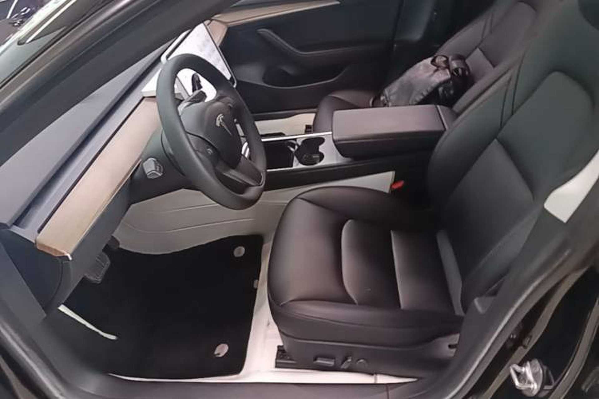 Used Tesla Model 3 2022 Rear-Wheel-Drive Version Left Front Seat