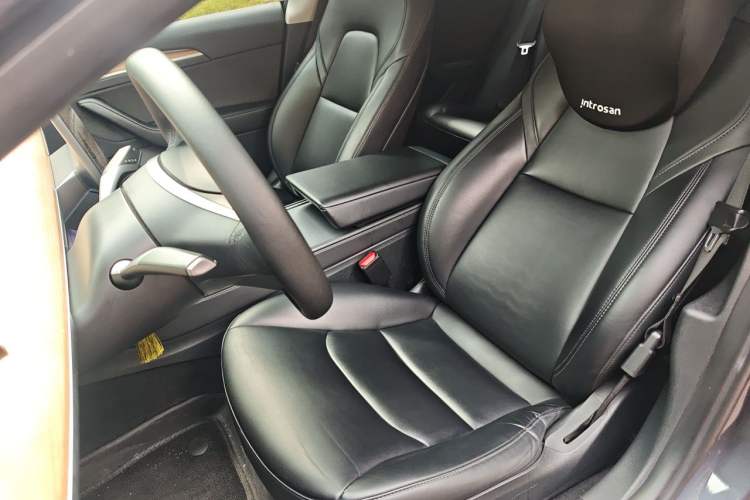 Used Tesla Model 3 2022 Rear-Wheel-Drive Version Left Front Seat