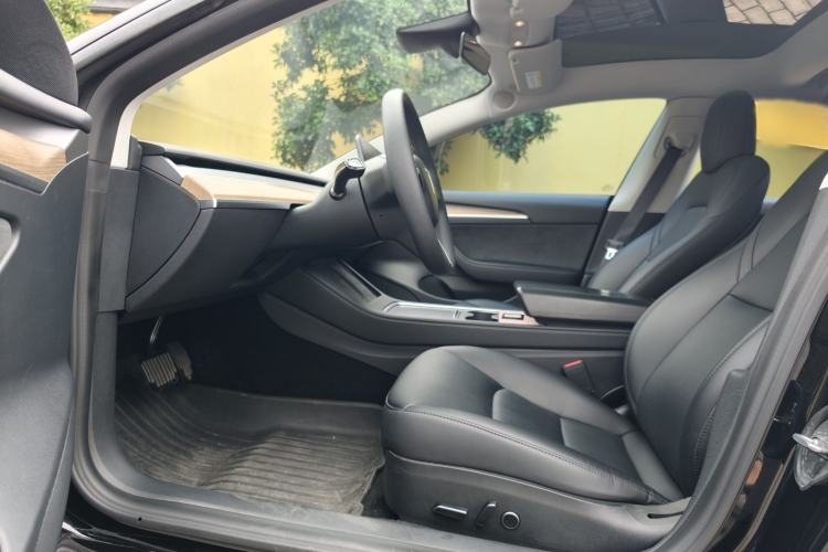 Used Tesla Model 3 2022 Rear-Wheel-Drive Version Left Front Seat