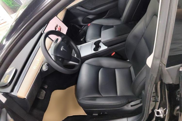 Used Tesla Model 3 2022 Rear-Wheel-Drive Version Left Front Seat