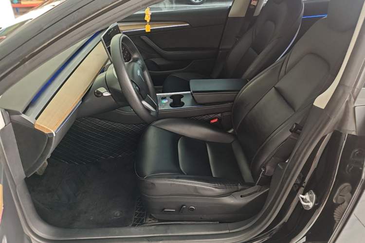 Used Tesla Model 3 2022 Rear-Wheel-Drive Version Left Front Seat