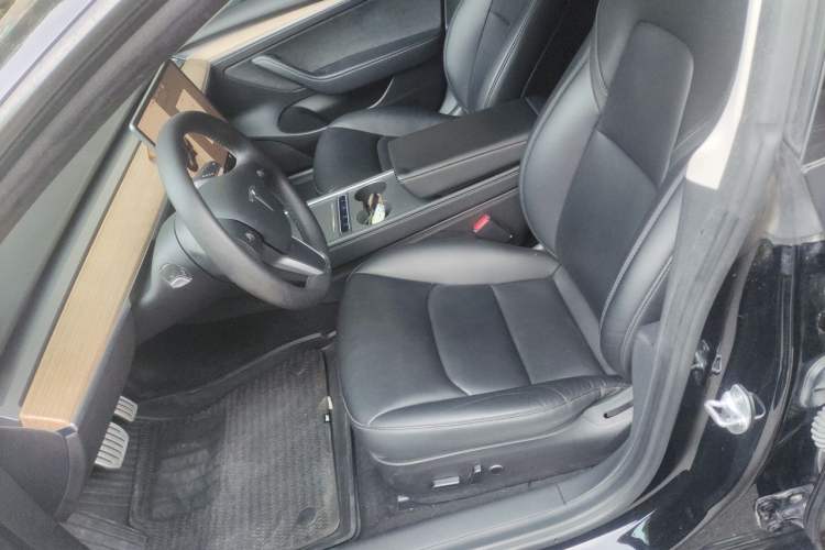 Used Tesla Model 3 2022 Performance High-Performance All-Wheel-Drive Version Left Front Seat