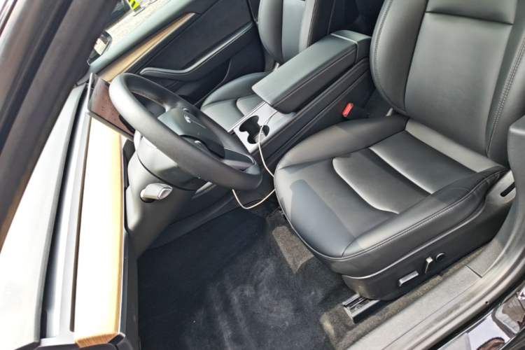 Used Tesla Model 3 2022 Rear-Wheel-Drive Version Left Front Seat