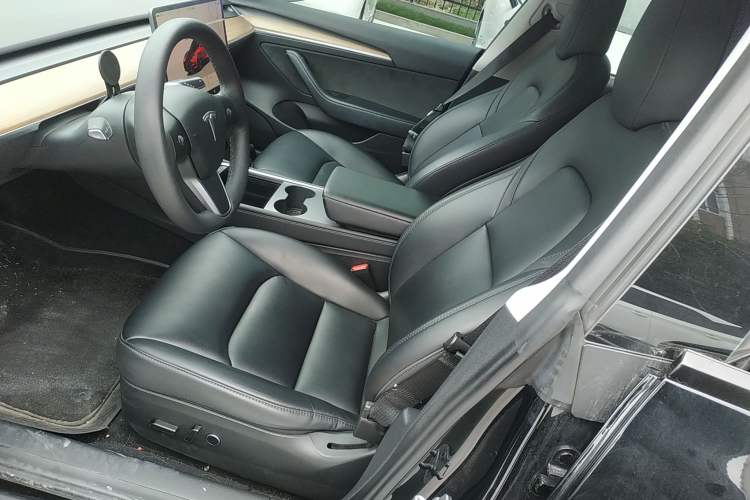 Used Tesla Model 3 2022 Rear-Wheel-Drive Version Left Front Seat