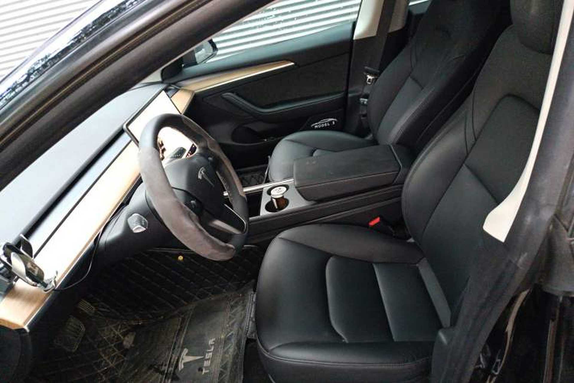 Used Tesla Model 3 2022 Rear-Wheel-Drive Version Left Front Seat