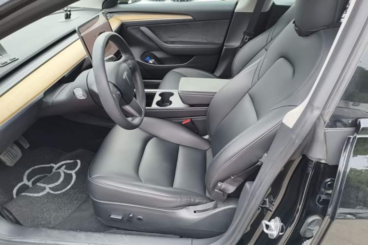 Used Tesla Model 3 2022 Rear-Wheel-Drive Version Left Front Seat