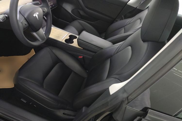 Used Tesla Model 3 2022 Rear-Wheel-Drive Version Left Front Seat