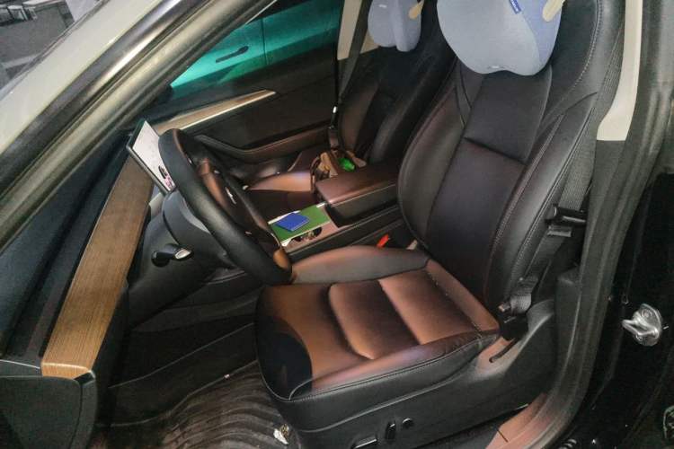 Used Tesla Model 3 2022 Performance High-Performance All-Wheel-Drive Version Left Front Seat