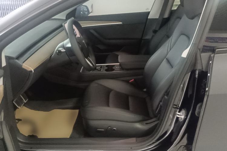 Used Tesla Model 3 2022 Rear-Wheel-Drive Version Left Front Seat