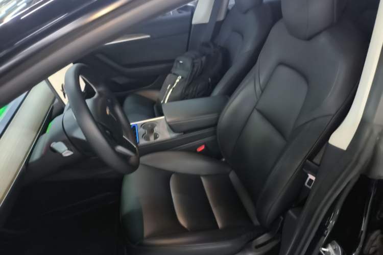 Used Tesla Model 3 2022 Rear-Wheel-Drive Version Left Front Seat