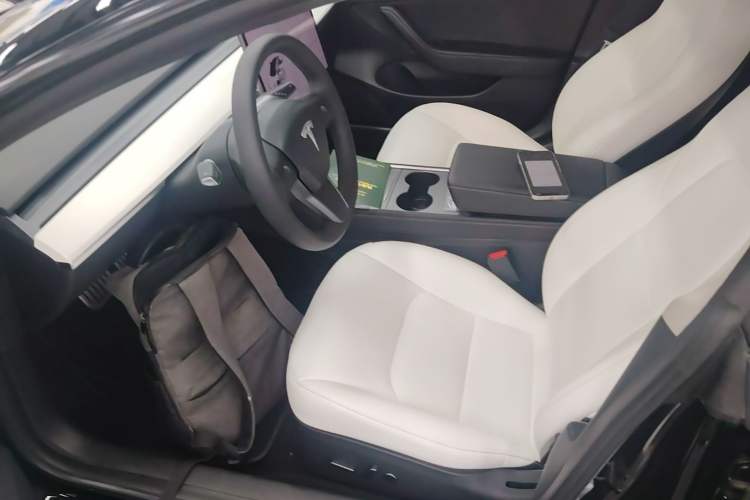 Used Tesla Model 3 2022 Performance High-Performance All-Wheel-Drive Version Left Front Seat