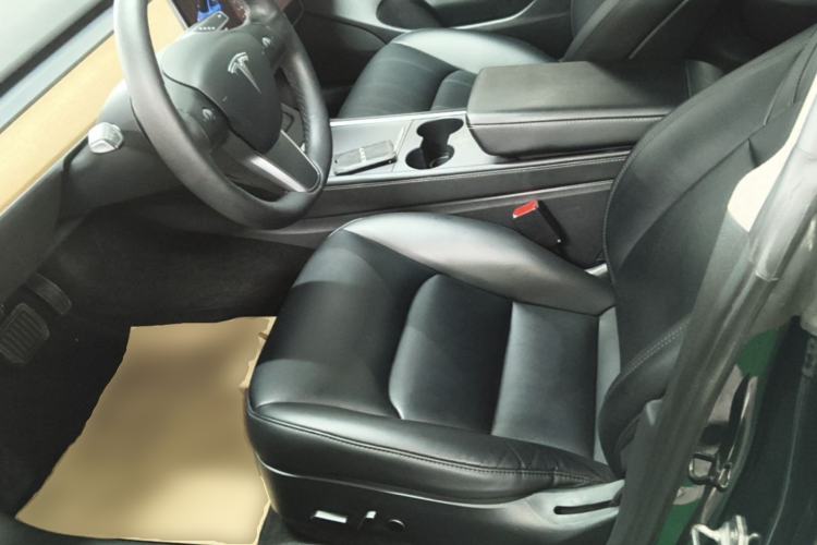 Used Tesla Model 3 2022 Rear-Wheel-Drive Version Left Front Seat