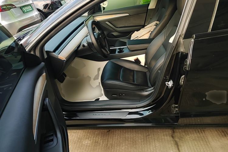 Used Tesla Model 3 2022 Rear-Wheel-Drive Version Left Front Seat