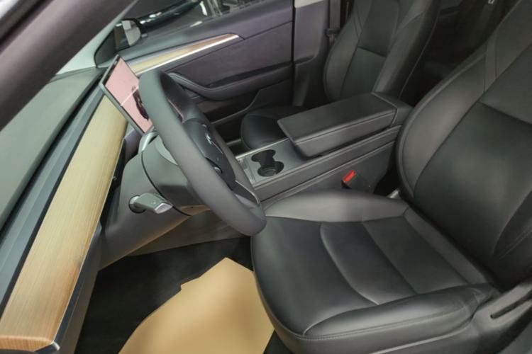 Used Tesla Model 3 2022 Rear-Wheel-Drive Version Left Front Seat