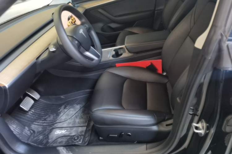 Used Tesla Model 3 2022 Rear-Wheel-Drive Version Left Front Seat